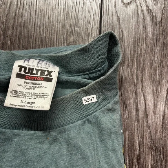 Vintage Looney Tunes Las Vegas 1990s T Shirt Large Green Cartoon Cowboy - Picture 9 of 9